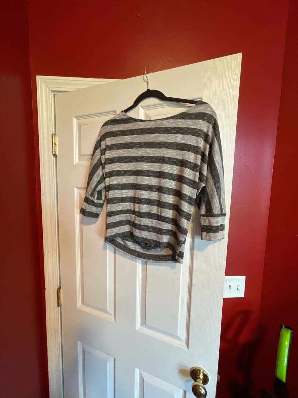 A Byer Womens Large Pullover Black White Stripe Top Lace Detail Ruched NWT